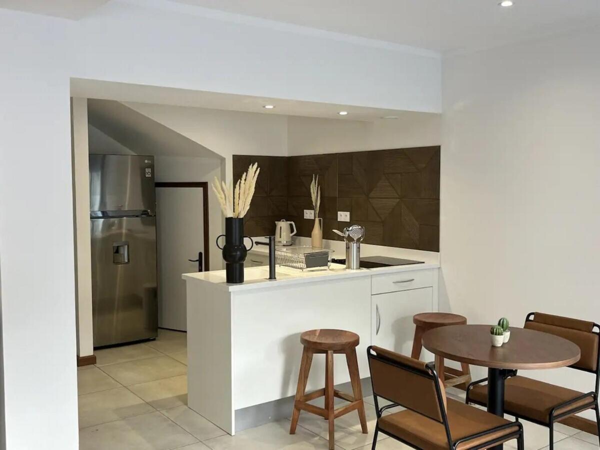 Maison Le Patio Jacuzzi Saint-Denis Extérieur photo